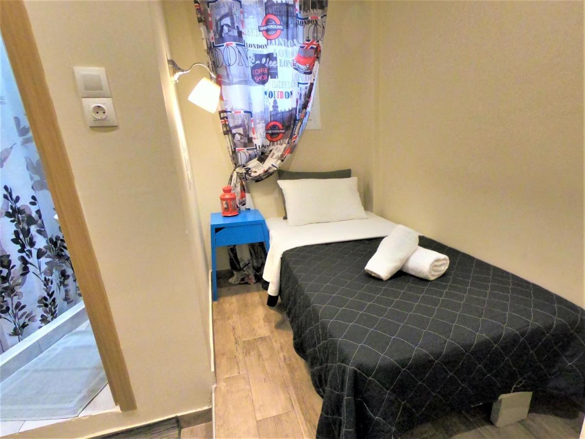 Achillion Hotel פיראוס מראה חיצוני תמונה
