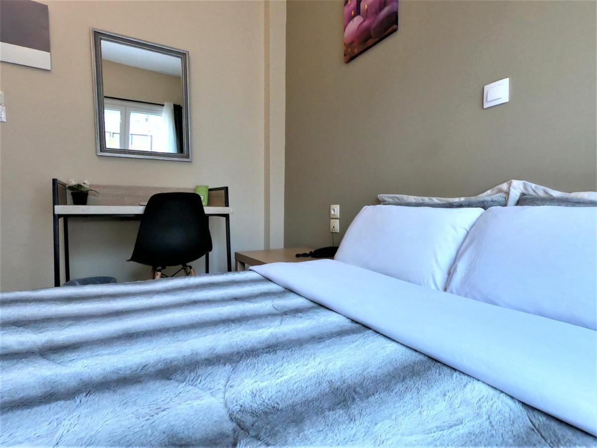Achillion Hotel פיראוס מראה חיצוני תמונה