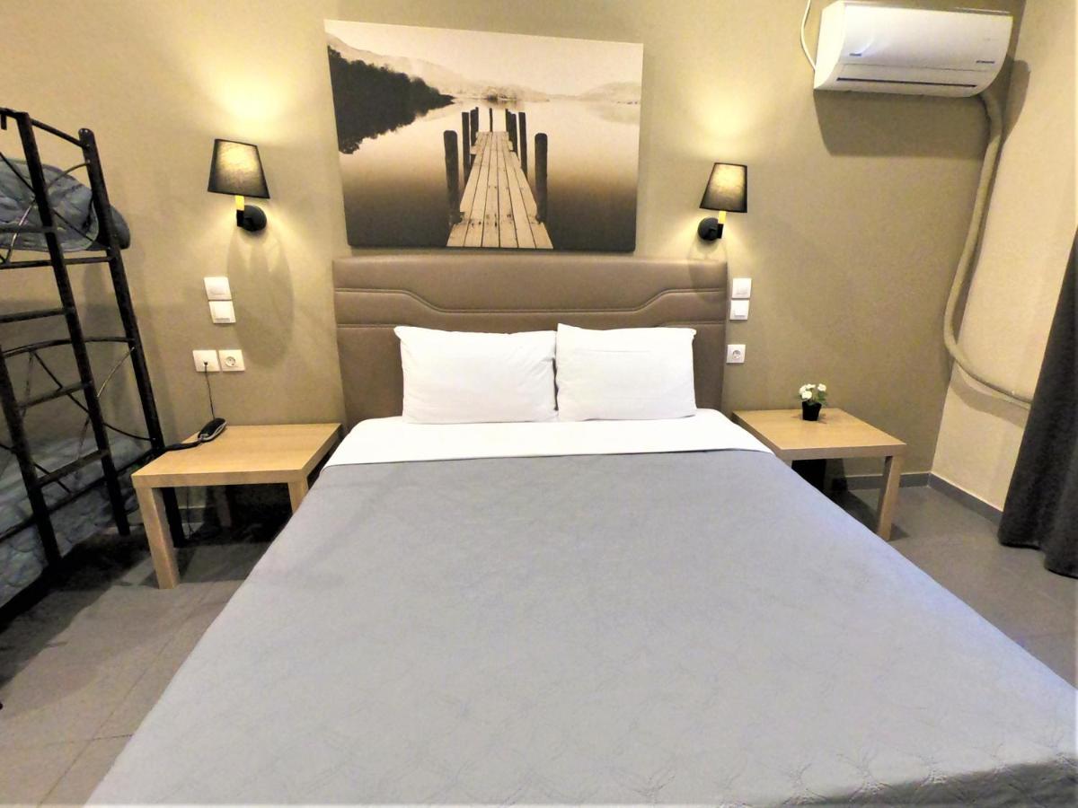 Achillion Hotel פיראוס מראה חיצוני תמונה