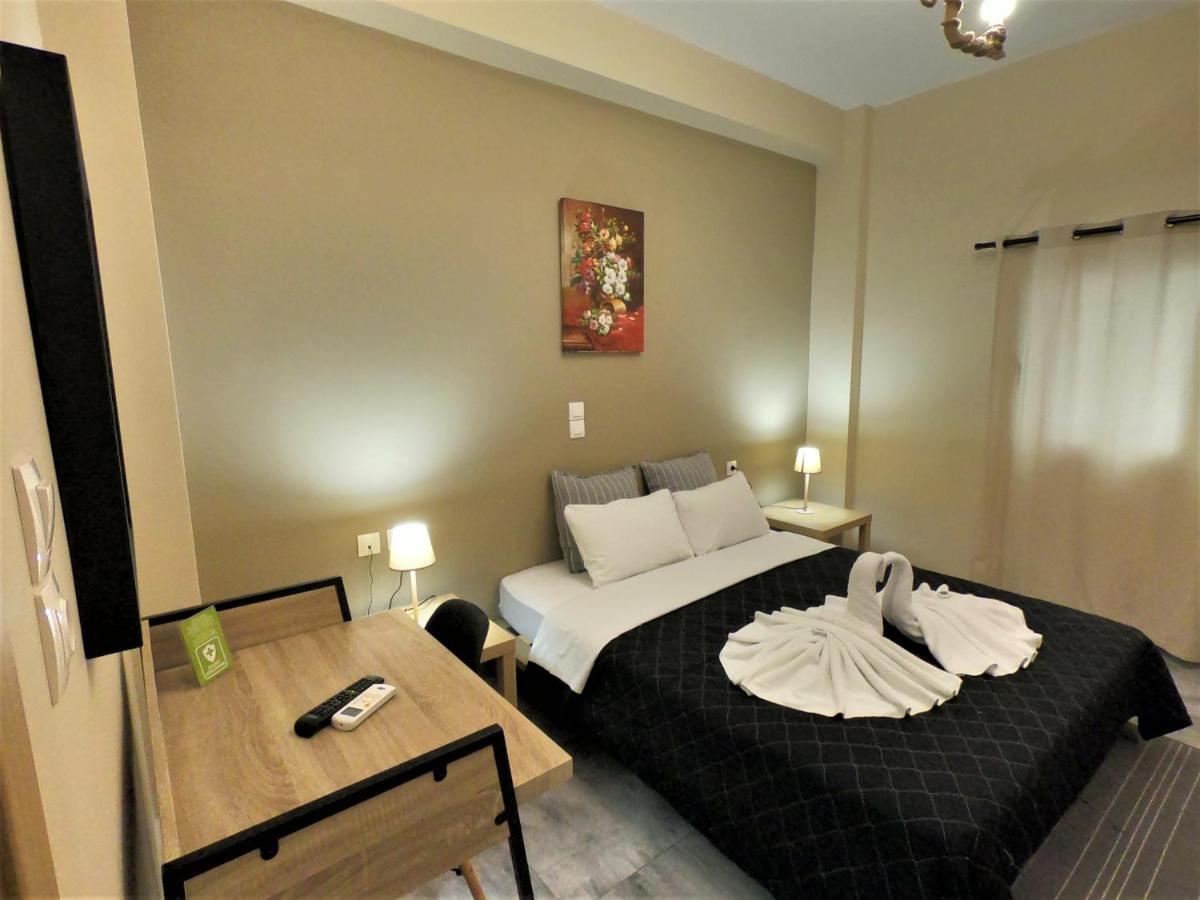 Achillion Hotel פיראוס מראה חיצוני תמונה