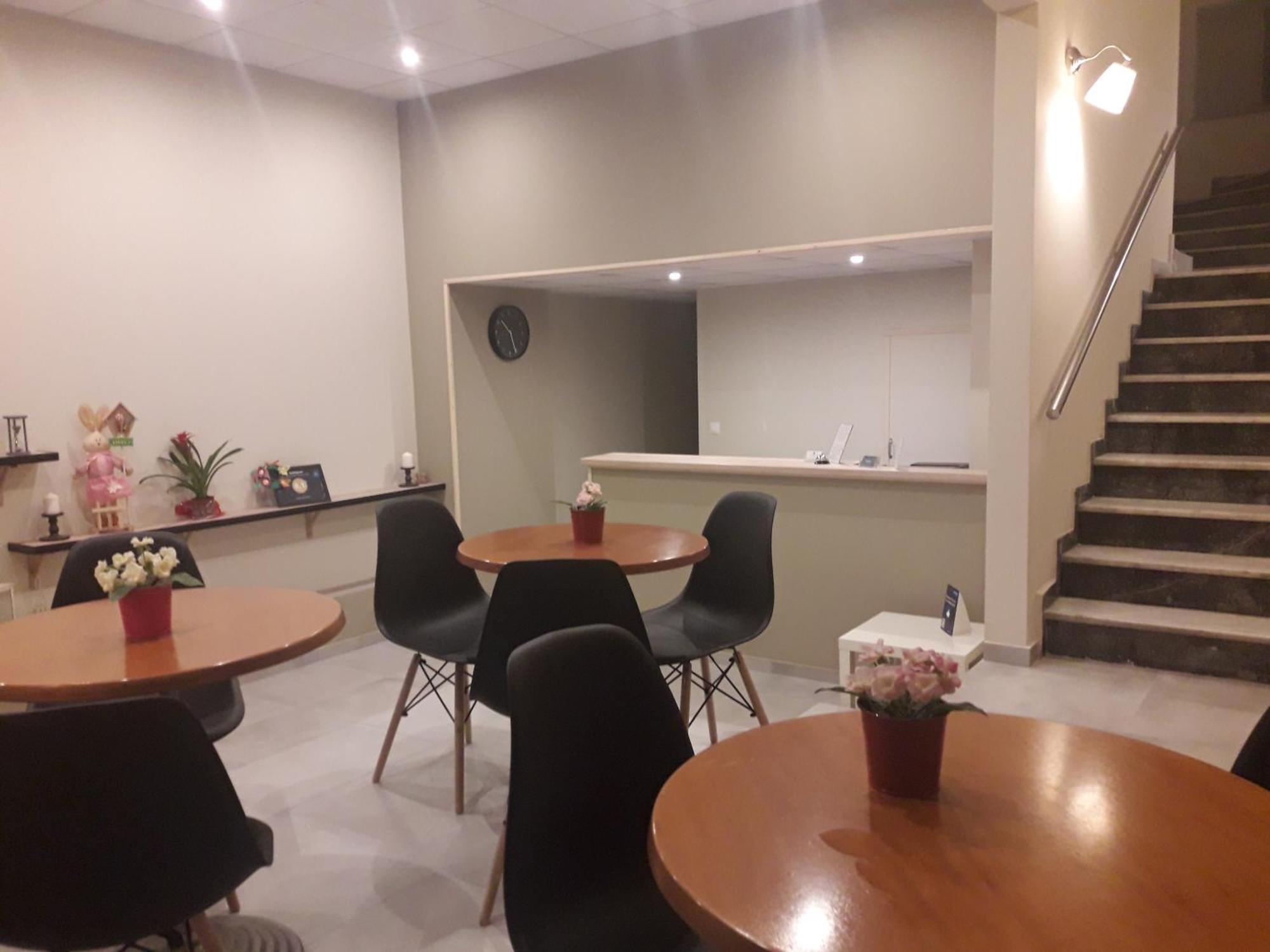 Achillion Hotel פיראוס מראה חיצוני תמונה