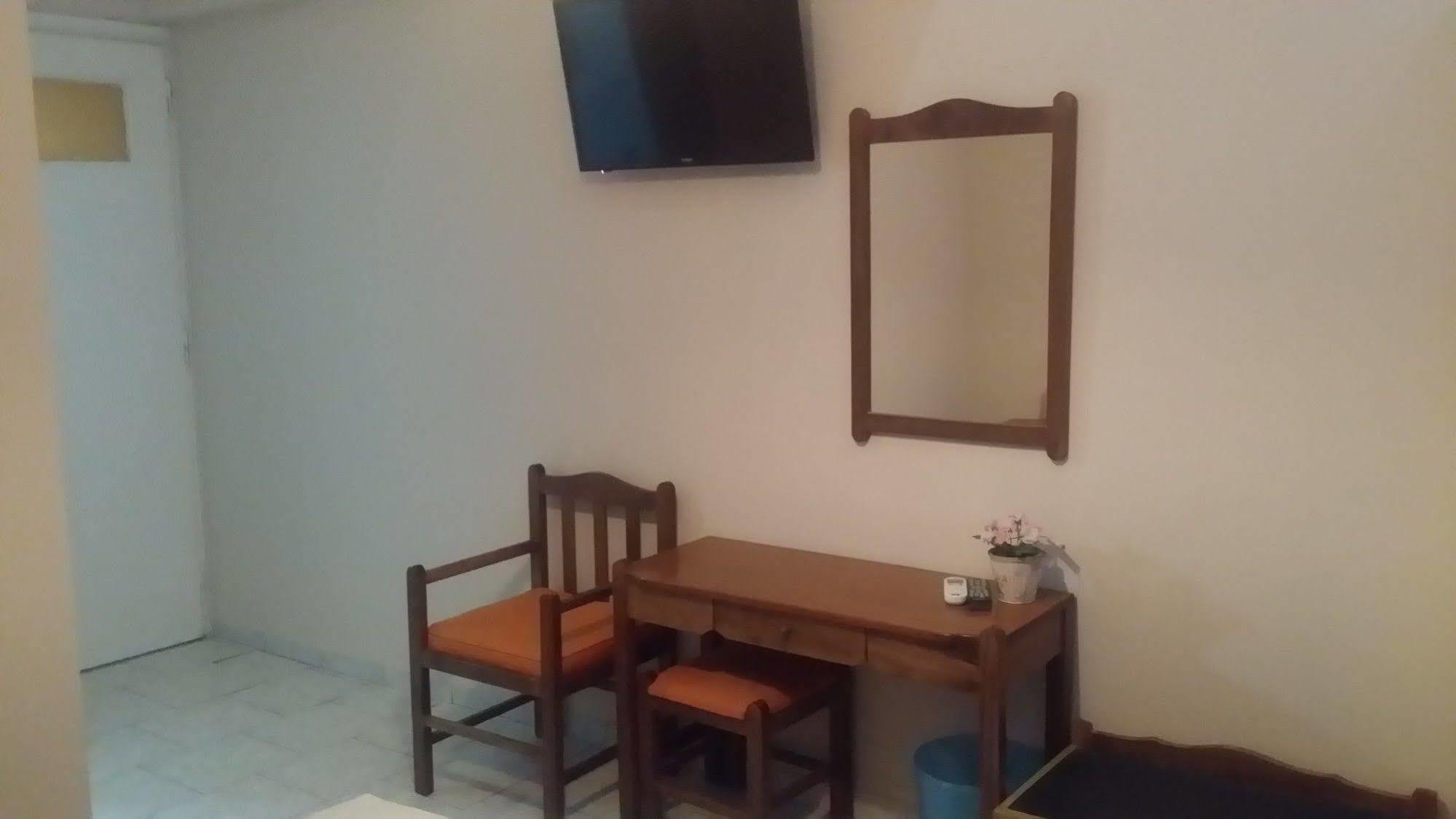 Achillion Hotel פיראוס מראה חיצוני תמונה