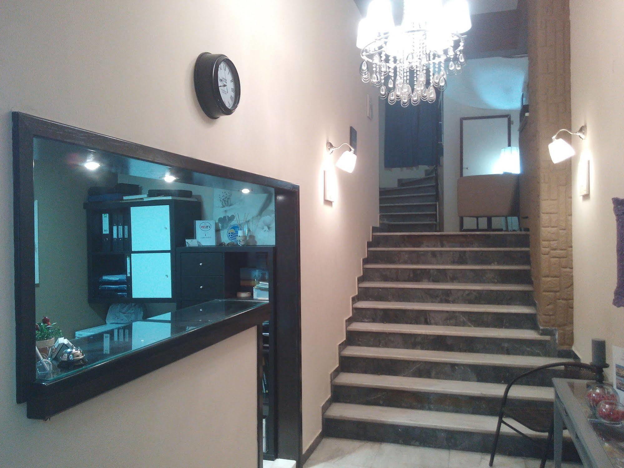 Achillion Hotel פיראוס מראה חיצוני תמונה