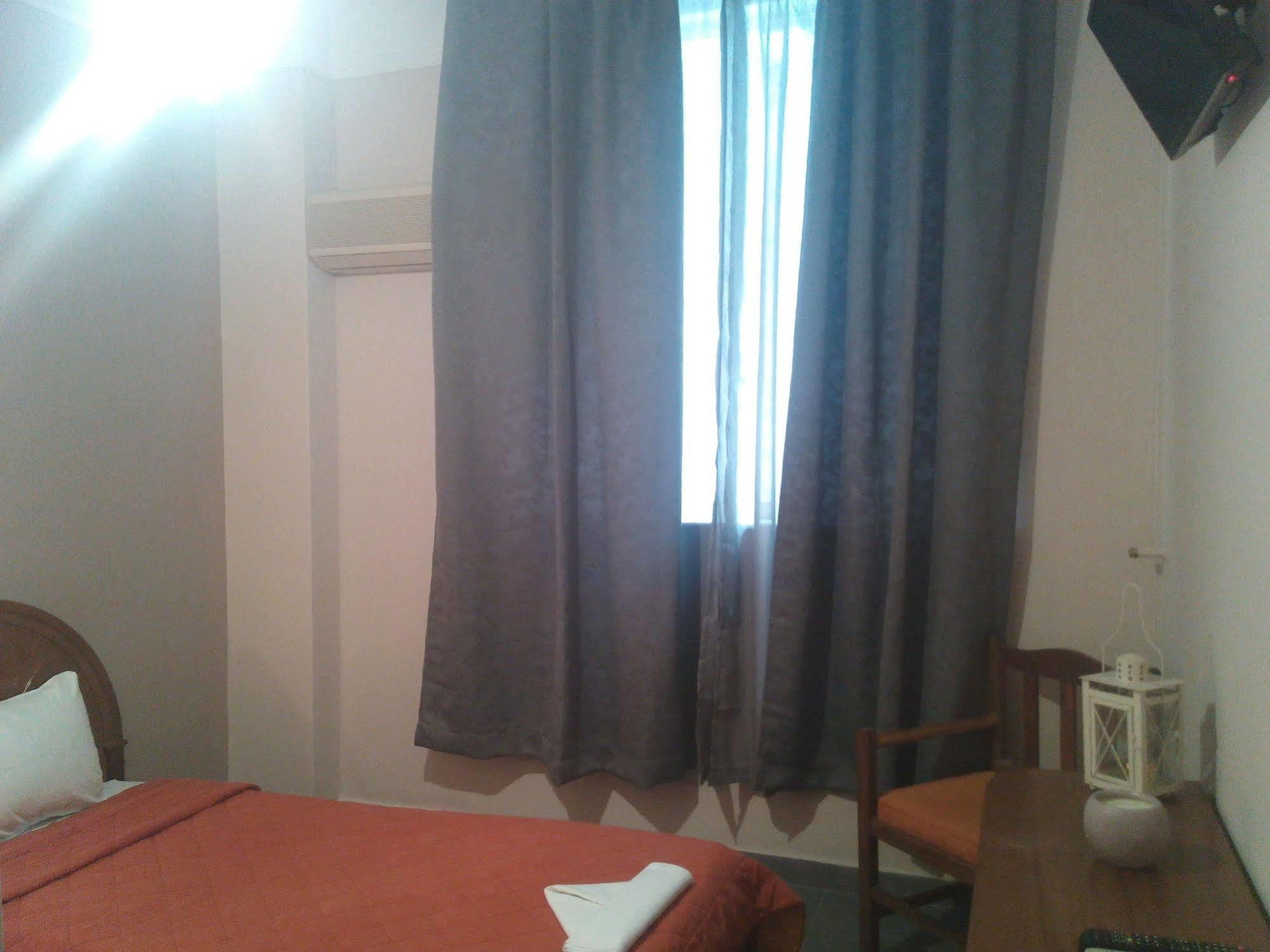 Achillion Hotel פיראוס מראה חיצוני תמונה