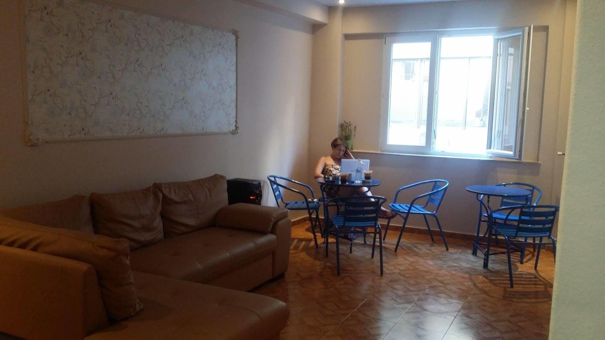 Achillion Hotel פיראוס מראה חיצוני תמונה